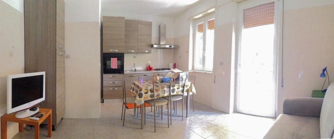Apartamento Casa Sul Monte D'oro Scauri  Exterior foto